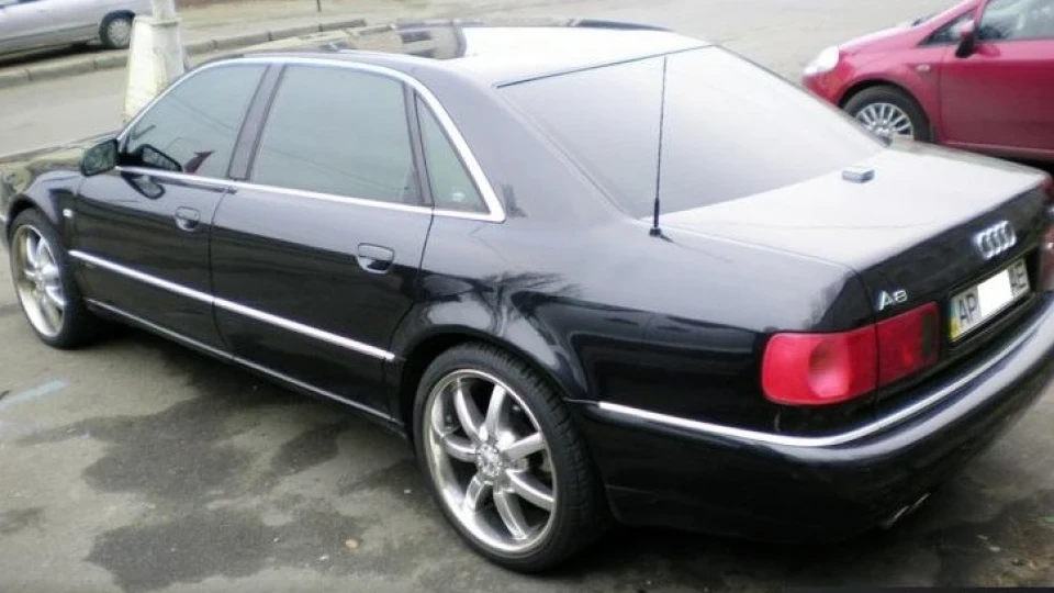 Audi A8 6.0 W12 Long