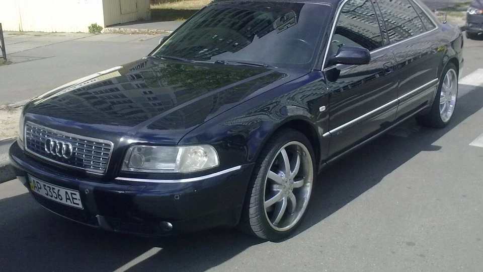 Audi A8 6.0 W12 Long 4