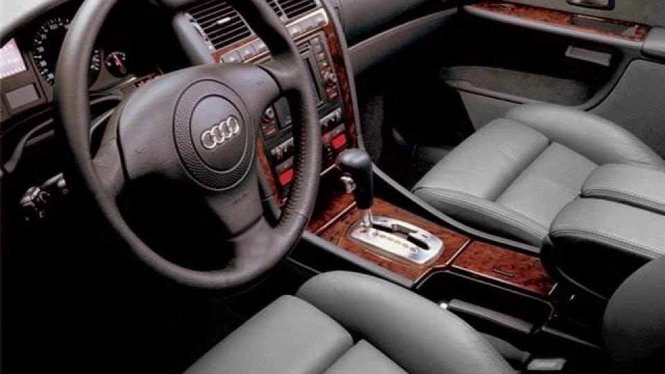 Audi A8 A8=V8 2