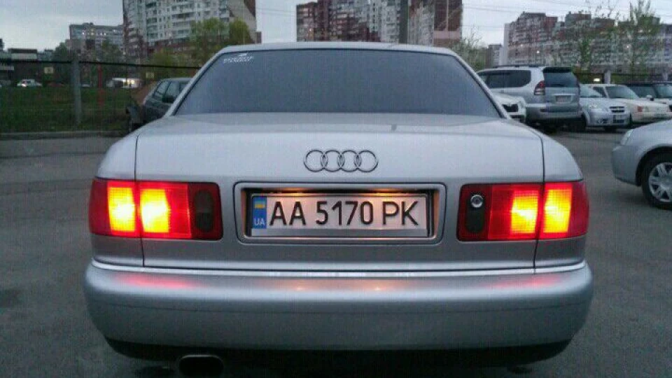 Audi A8 AVоська 2