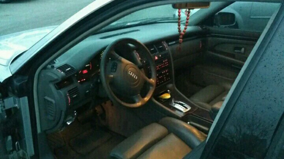 Audi A8 AVоська 4