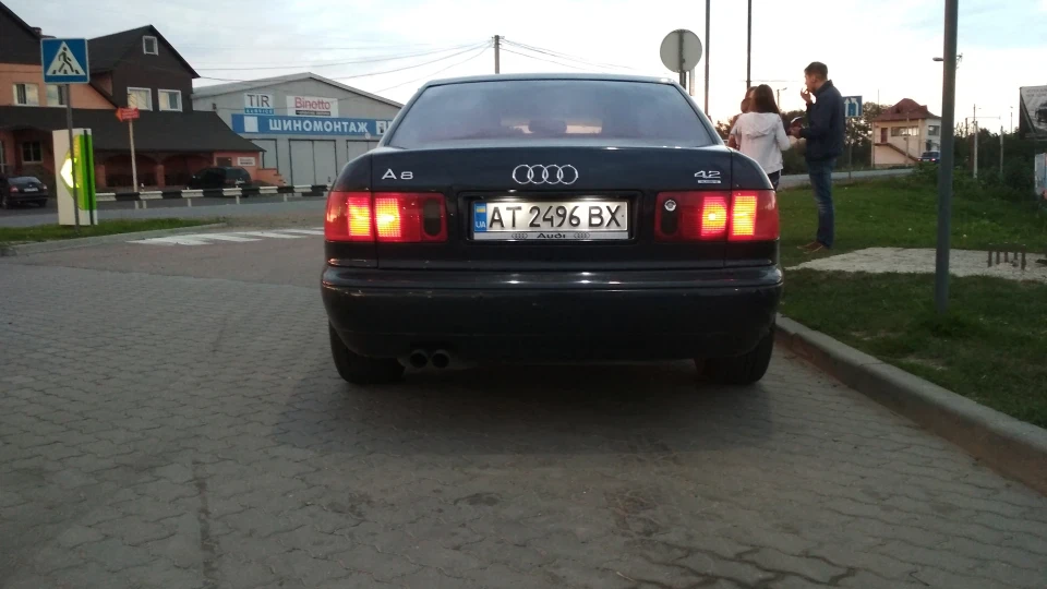 Audi A8 Баржа