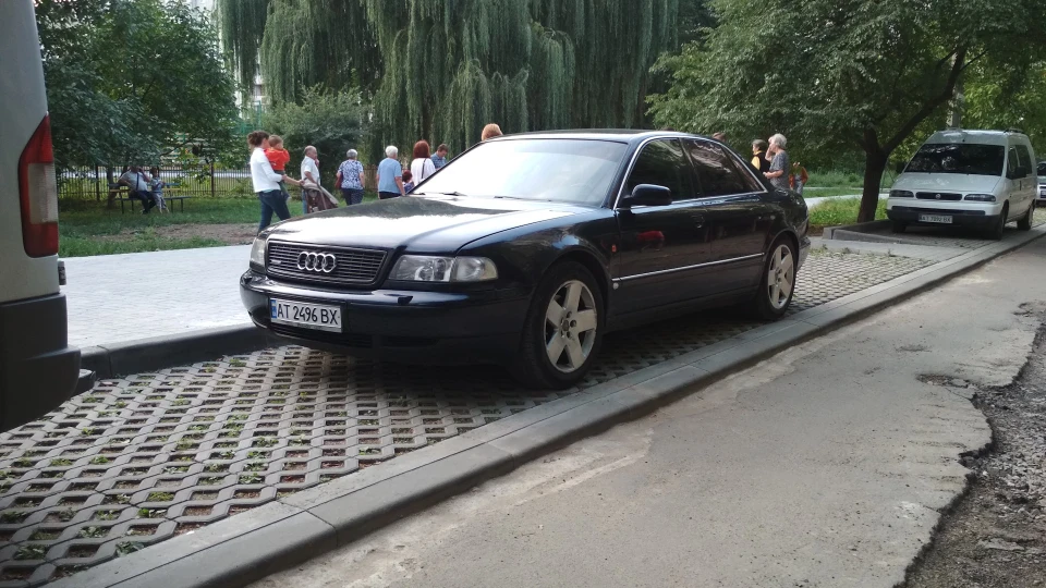 Audi A8 Баржа 3