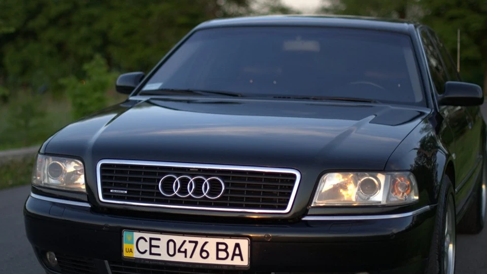 Audi A8 Чорна акула 4