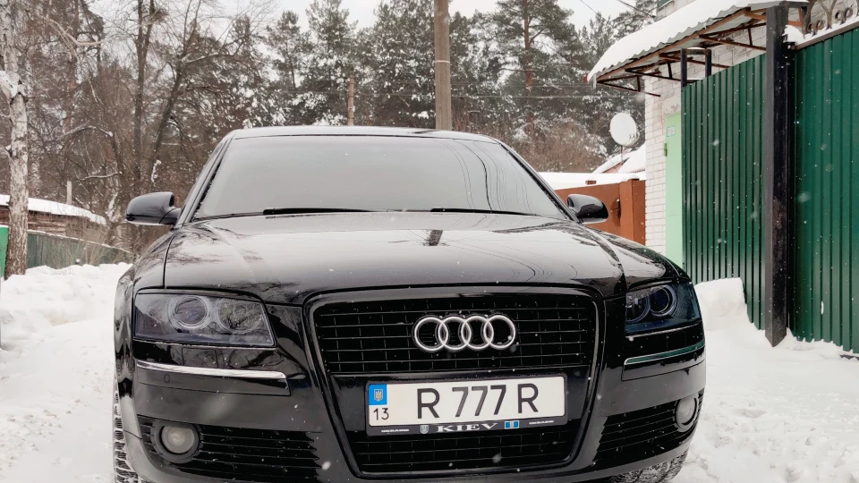 Audi A8 Executive 3