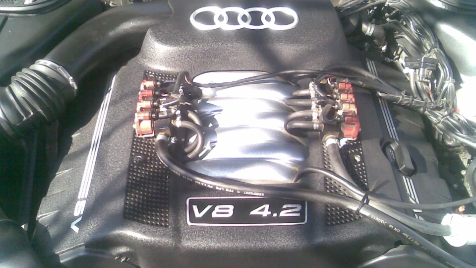 Audi A8 L 4.2 3