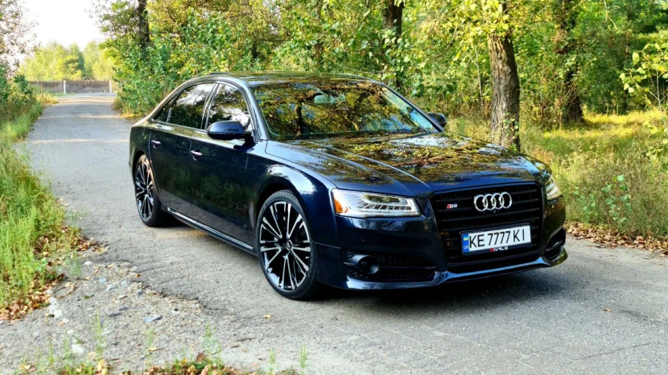 Audi A8 L ▱ sport 3