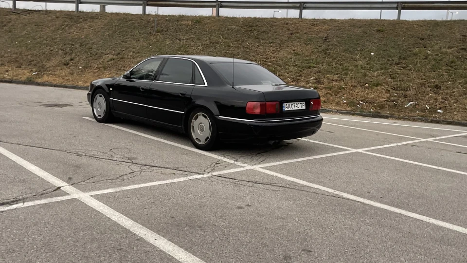 Audi A8 Lang 4.2 AUW 3