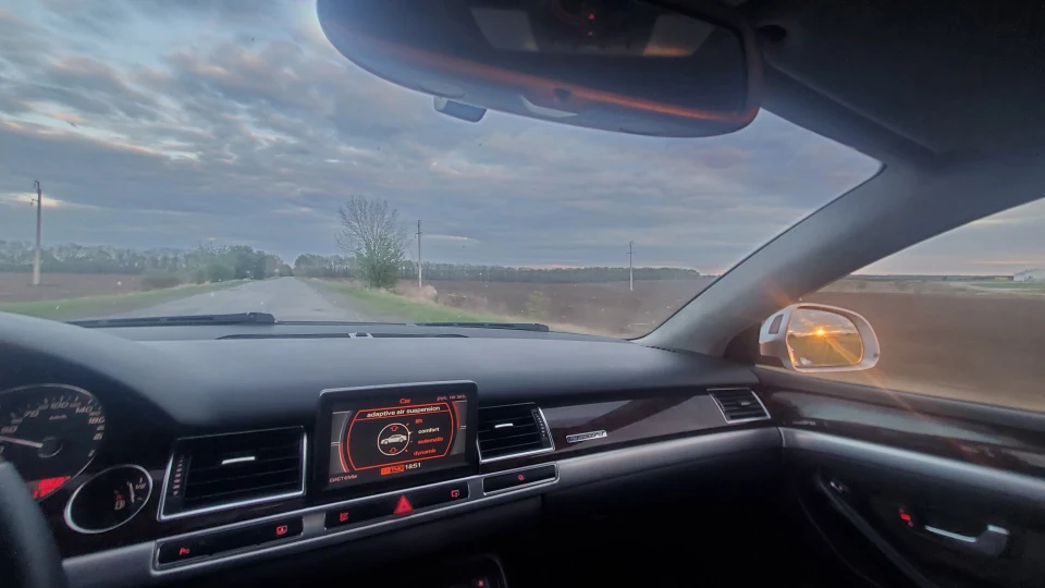 Audi A8 Коханка 4