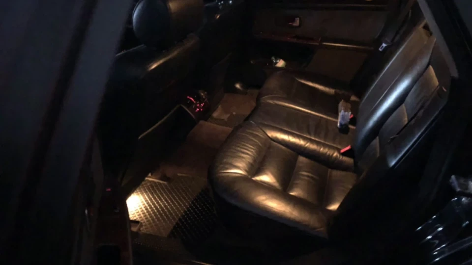 Audi A8 Long 4