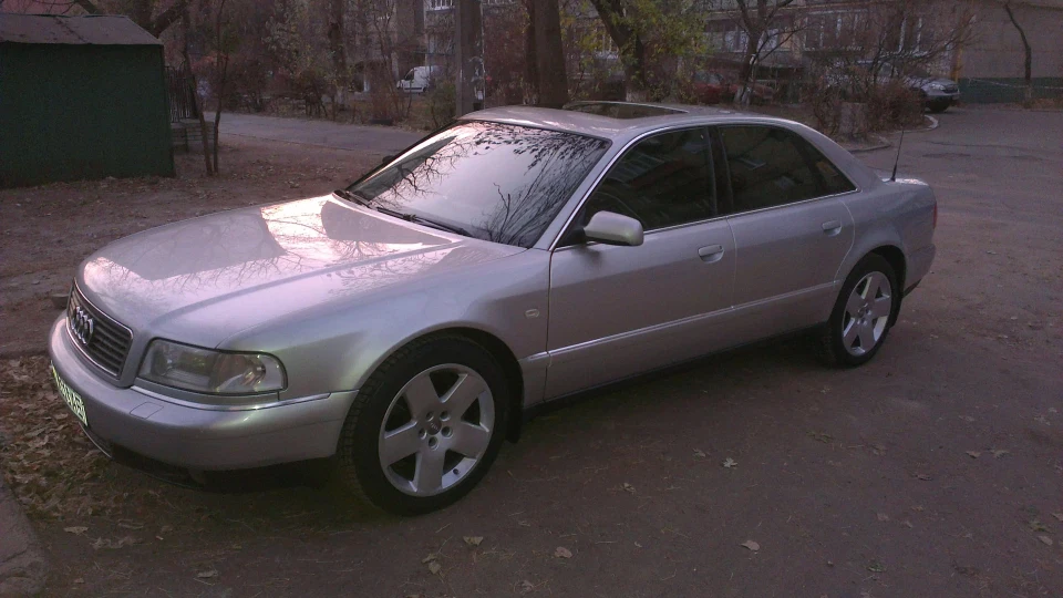 Audi A8 Quattro 2,5TDI 4