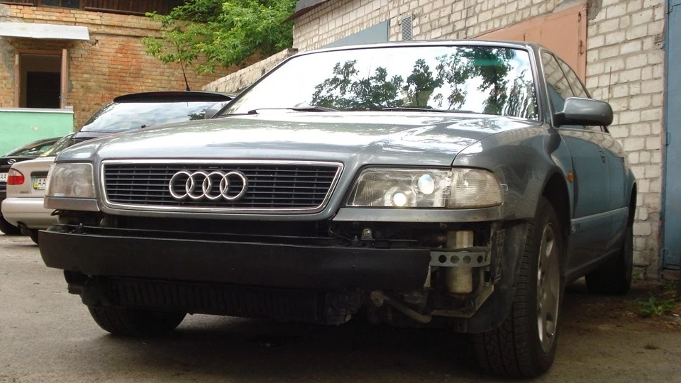 Audi A8 Quattro 4.2 5