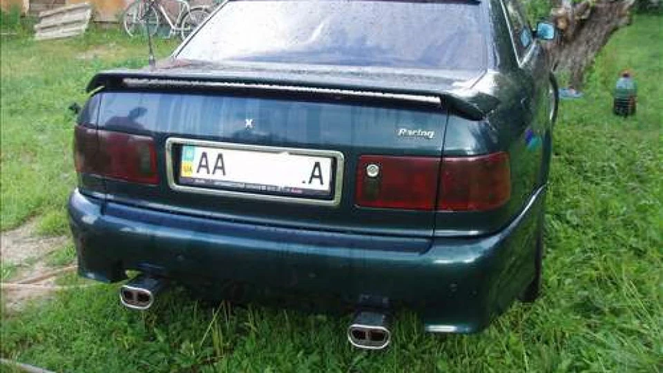 Audi A8 qwattro 2