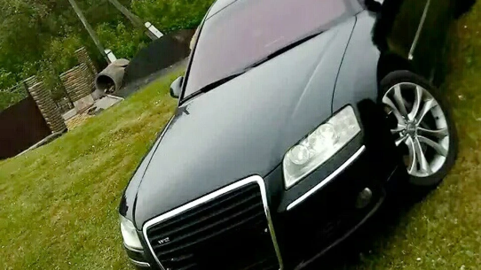 Audi A8 W12 Long