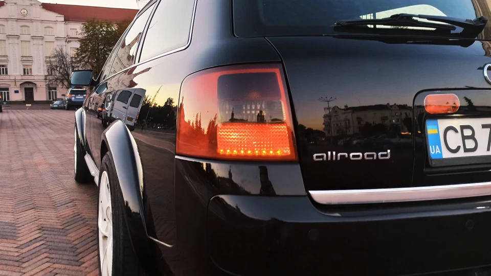 Audi Allroad 2.5TDI 3