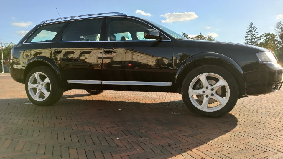 Audi Allroad 2.5TDI 4