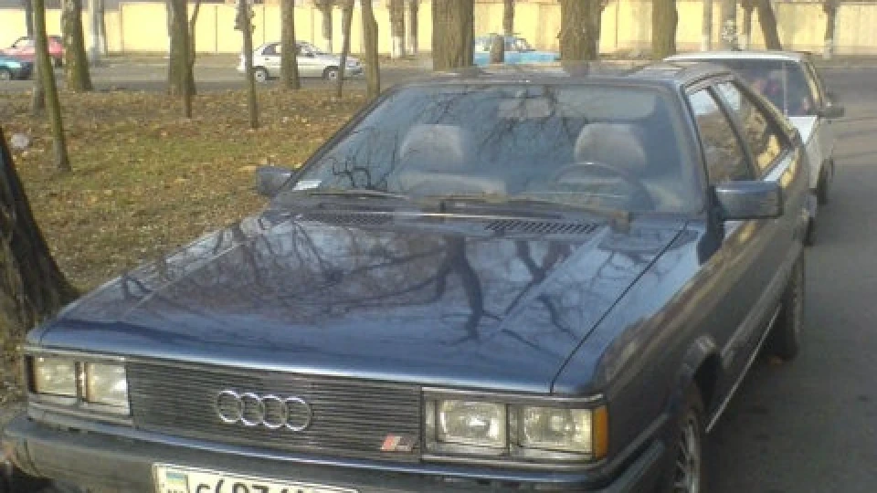Audi Coupe 1,9 5тициліндровий