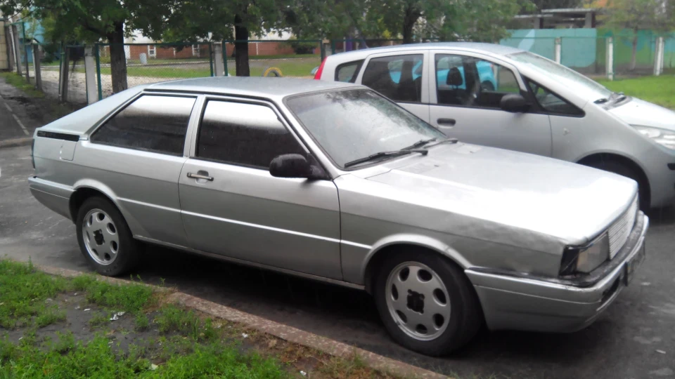 Audi Coupe b2 2