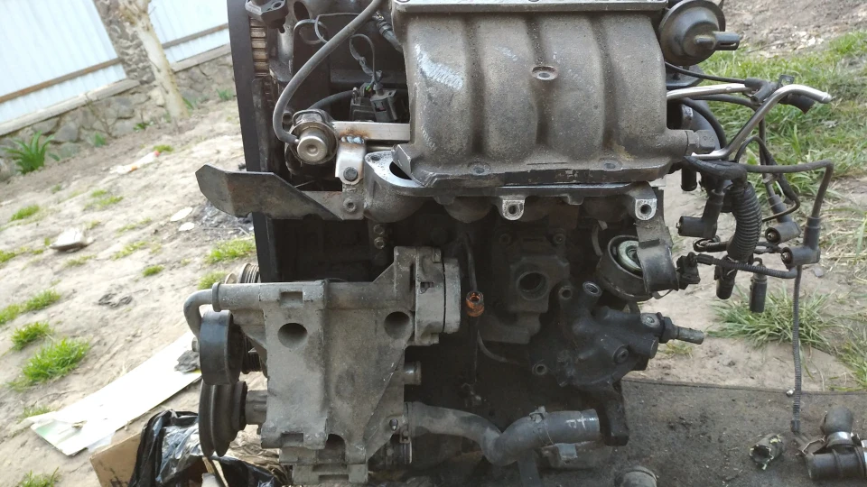 Audi Coupe GL 1.6MPI 4