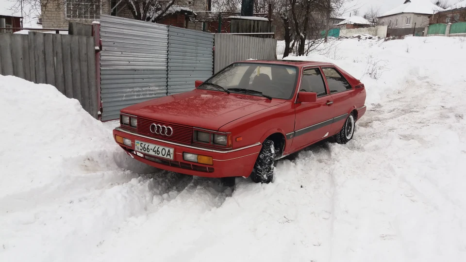 Audi Coupe Вауді 4