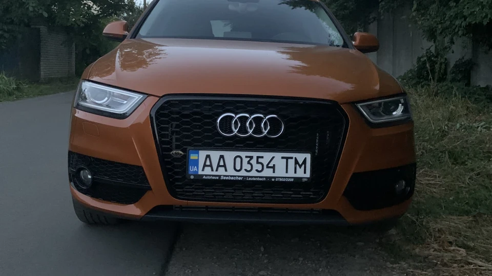Audi Q3 4