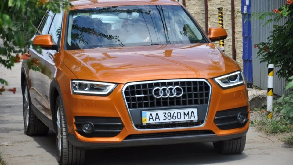 Audi Q3 Турбо Апельсин)