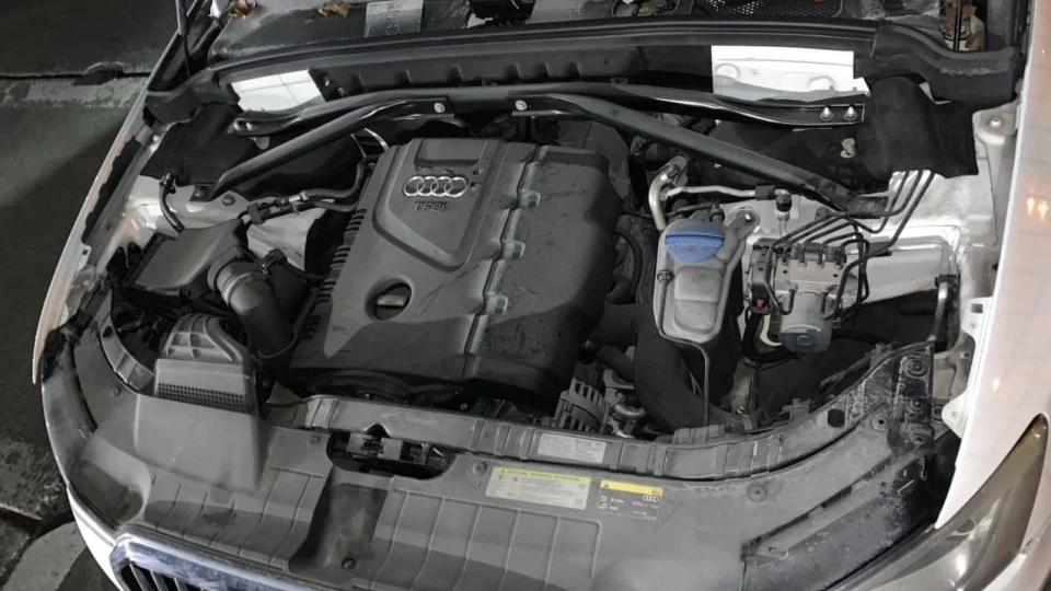Audi Q5 2.0 tfsi Premium +