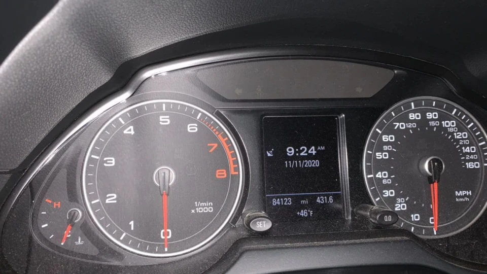 Audi Q5 2.0 tfsi Premium + 3