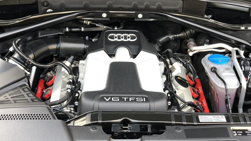 Audi Q5 3.0 TFSI 2