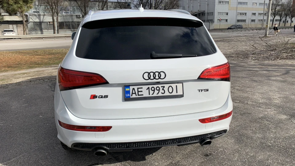 Audi Q5 3.0T WHITE BEAR 2
