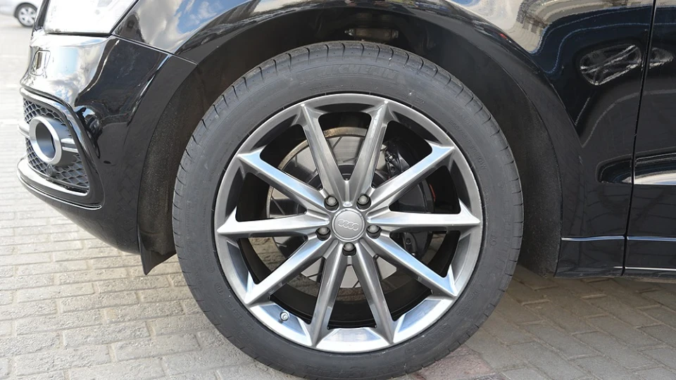 Audi Q5 Black Blade 3