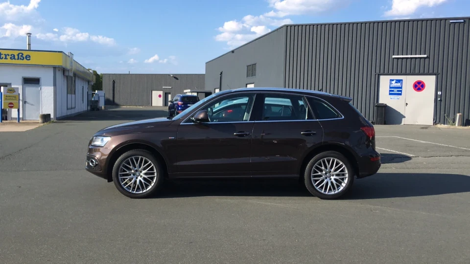 Audi Q5 крута машка