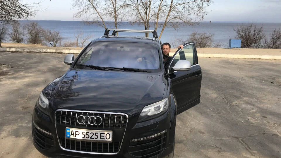 Audi Q7 4