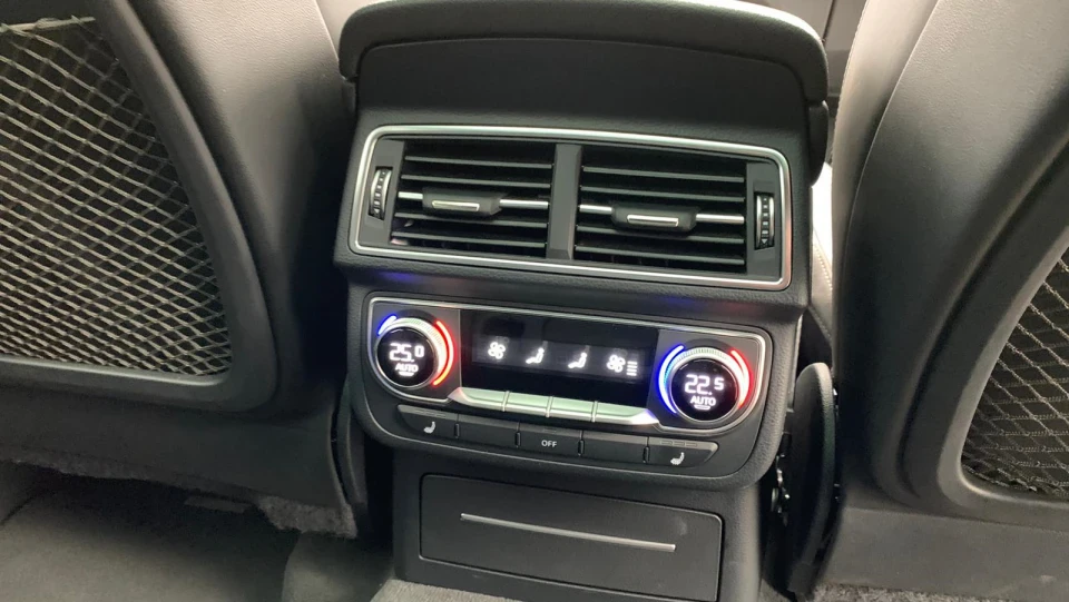 Audi Q7 5