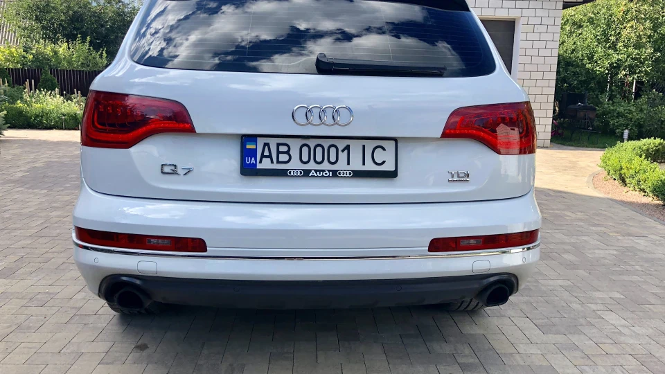 Audi Q7 5