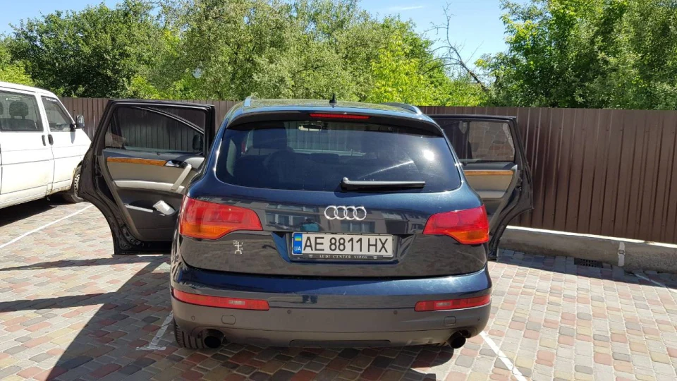 Audi Q7 3.0 TDI Синій Кіт 4