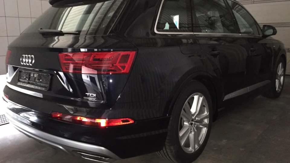 Audi Q7 3.0 TDI 5