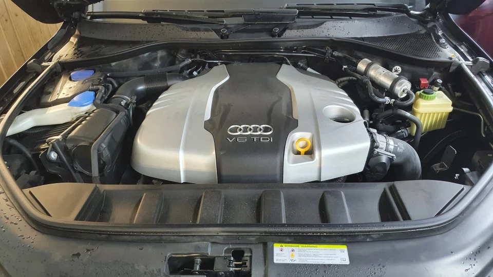 Audi Q7 3.0 tdi 5