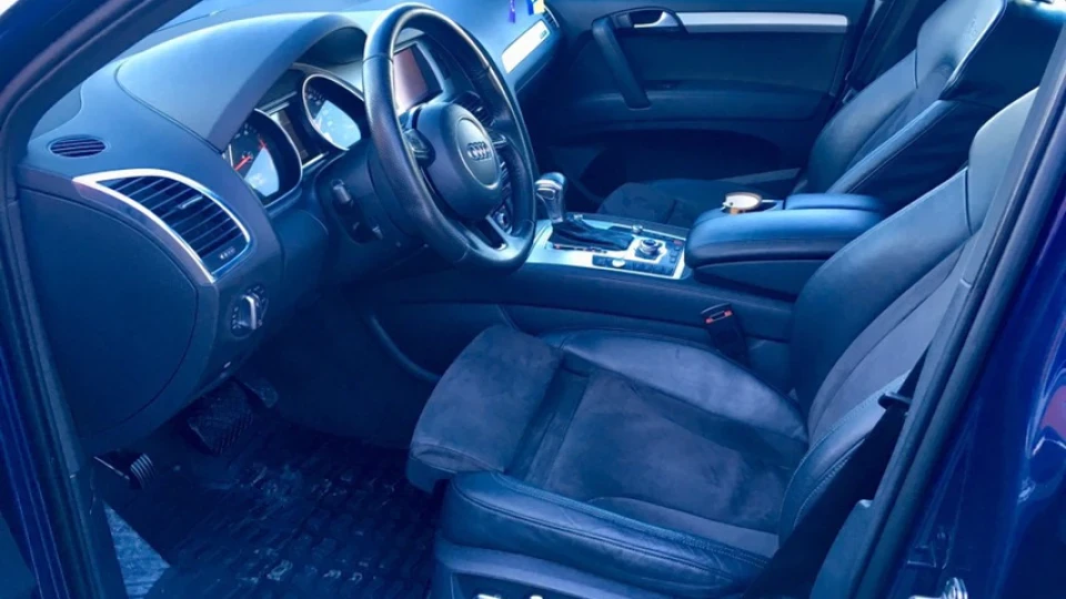 Audi Q7 3.0 tdi 5
