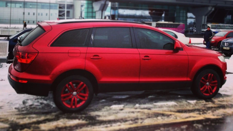 Audi Q7 4.2 Red Line 2