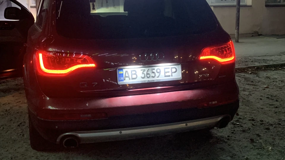 Audi Q7 4.2 TDI Red 2