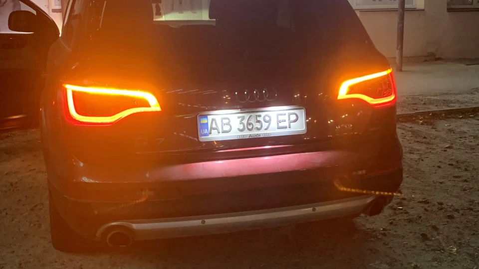 Audi Q7 4.2 TDI Red 5