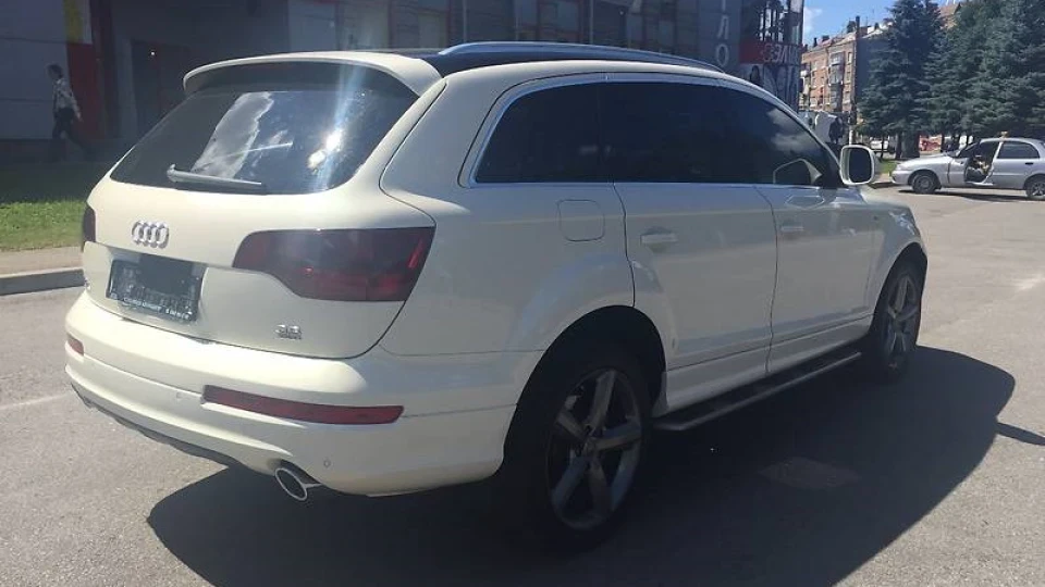 Audi Q7 БІЛОСНІЖКА S-LINE