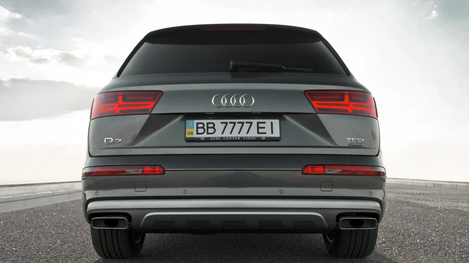 Audi Q7 Grey Vessel 🚀