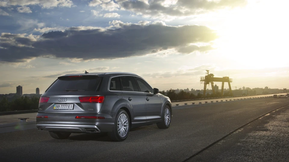 Audi Q7 Grey Vessel 🚀 5