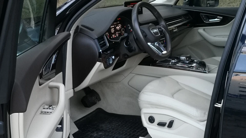 Audi Q7 Prestige Moonlight Blue 2