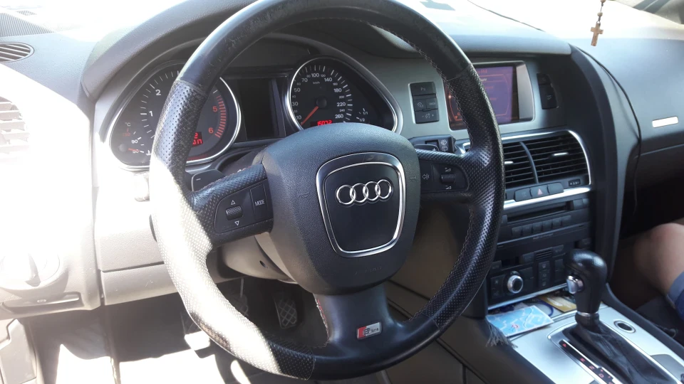 Audi Q7 S- Line 3.0 TDI 4