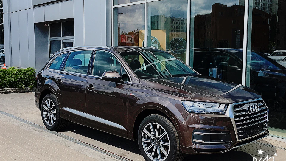 Audi Q7 S-Line Шоколадко 2