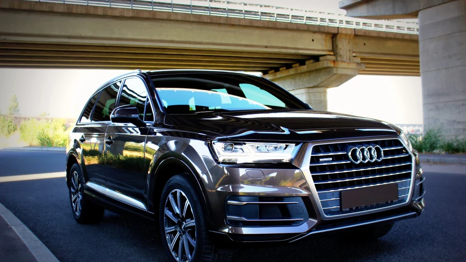 Audi Q7 S-Line Шоколадко 3