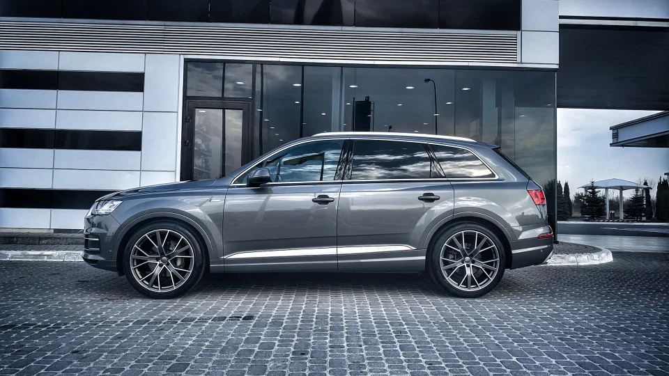 Audi Q7 Supercharged 3